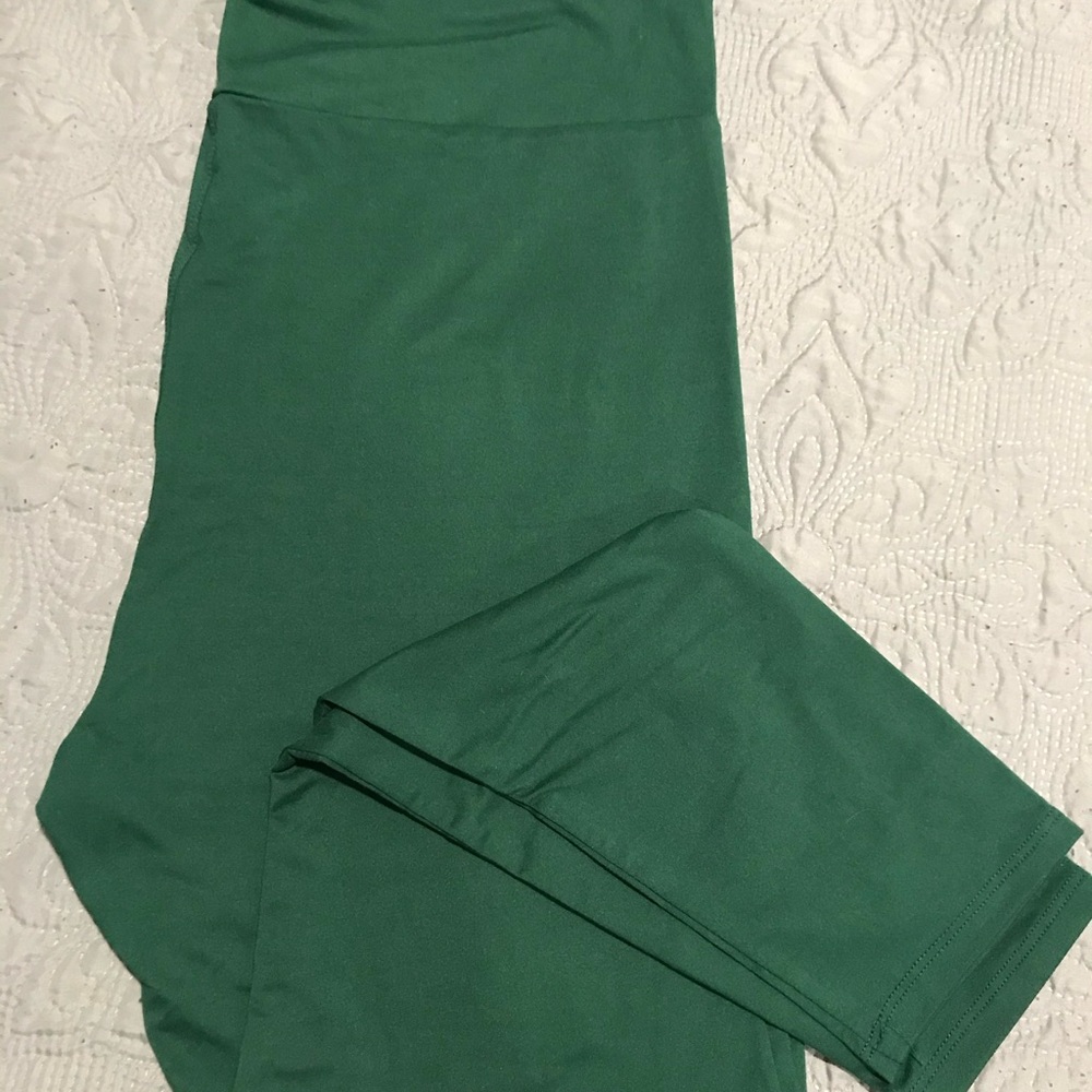 Lularoe TC2 Solid Color Leggings, Hunter Green - BNWOT